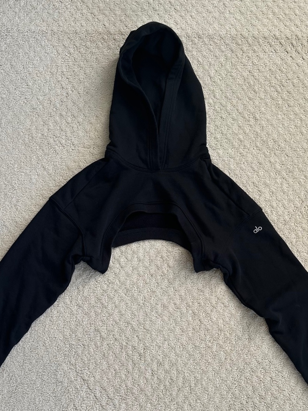 ALO Yoga Shrug It Off Cropped Fleece Hoodie Black Slouchy Activewear Relaxed - Picture 8 of 13